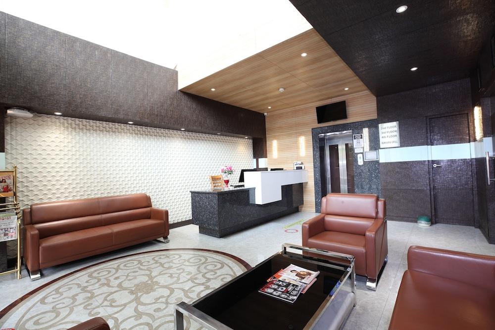 Pinnacle By Click Hotels, Lucknow Buitenkant foto
